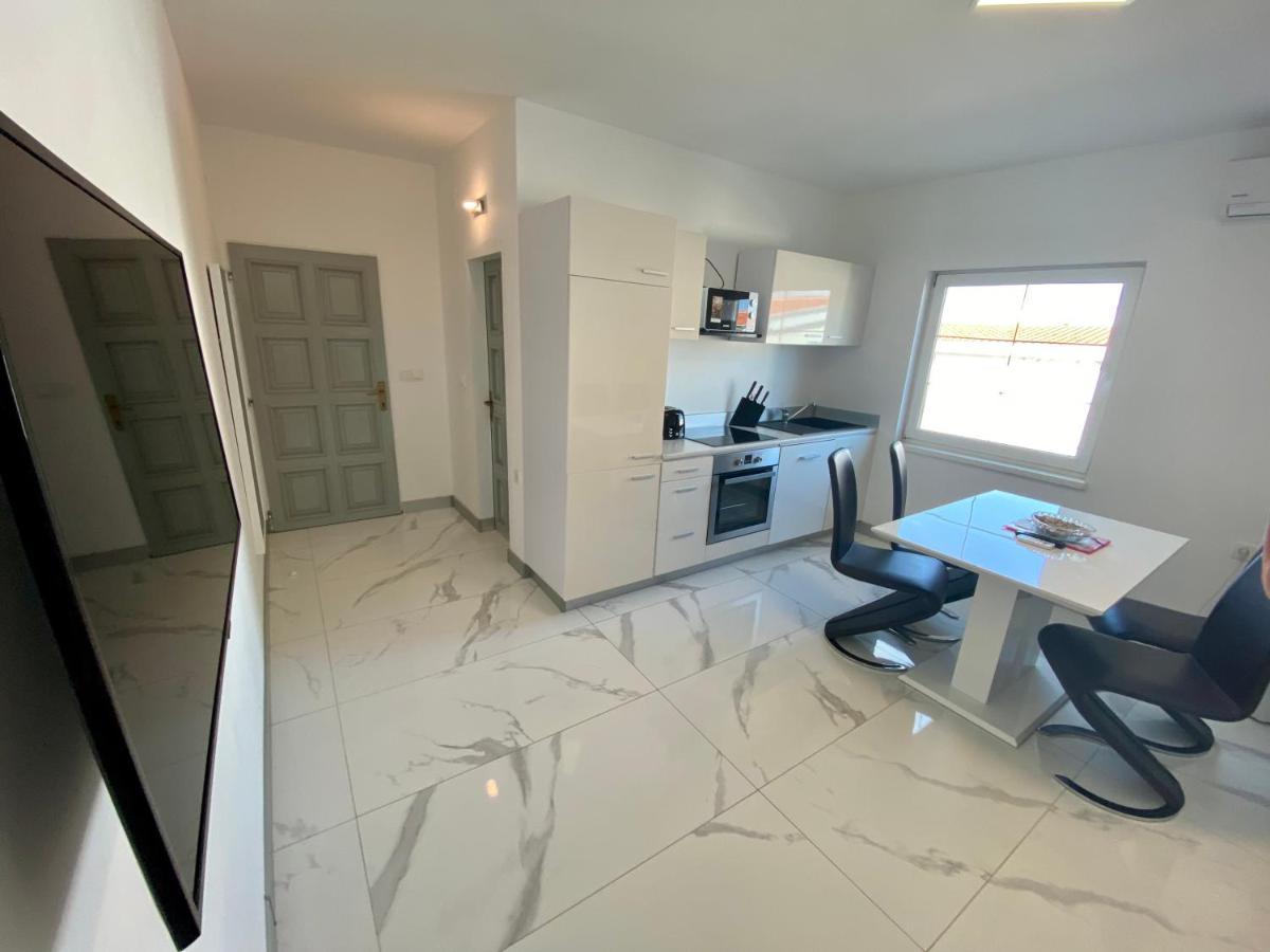 ויר Apartments Stojanovic מראה חיצוני תמונה